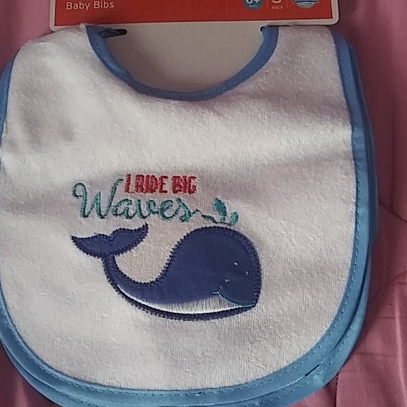 Baby supplies bundle - Picture 2 of 7